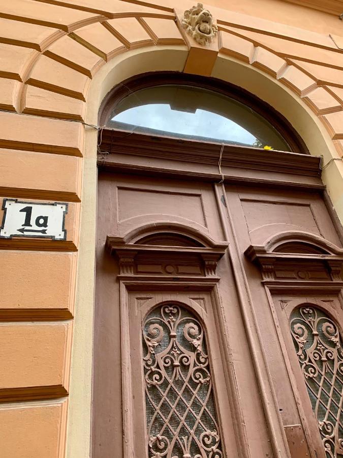 Goodmood Apartment Debrecen Eksteriør billede