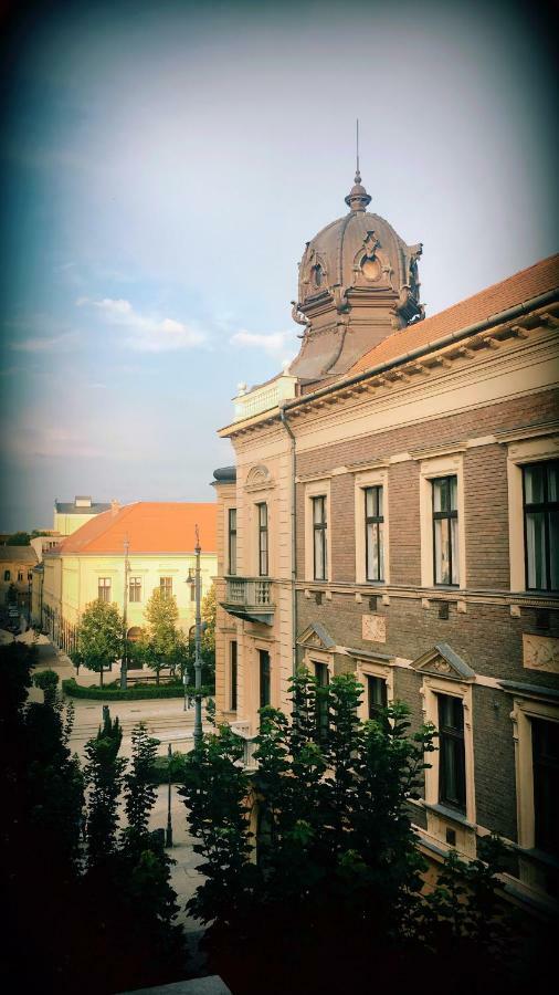 Goodmood Apartment Debrecen Eksteriør billede